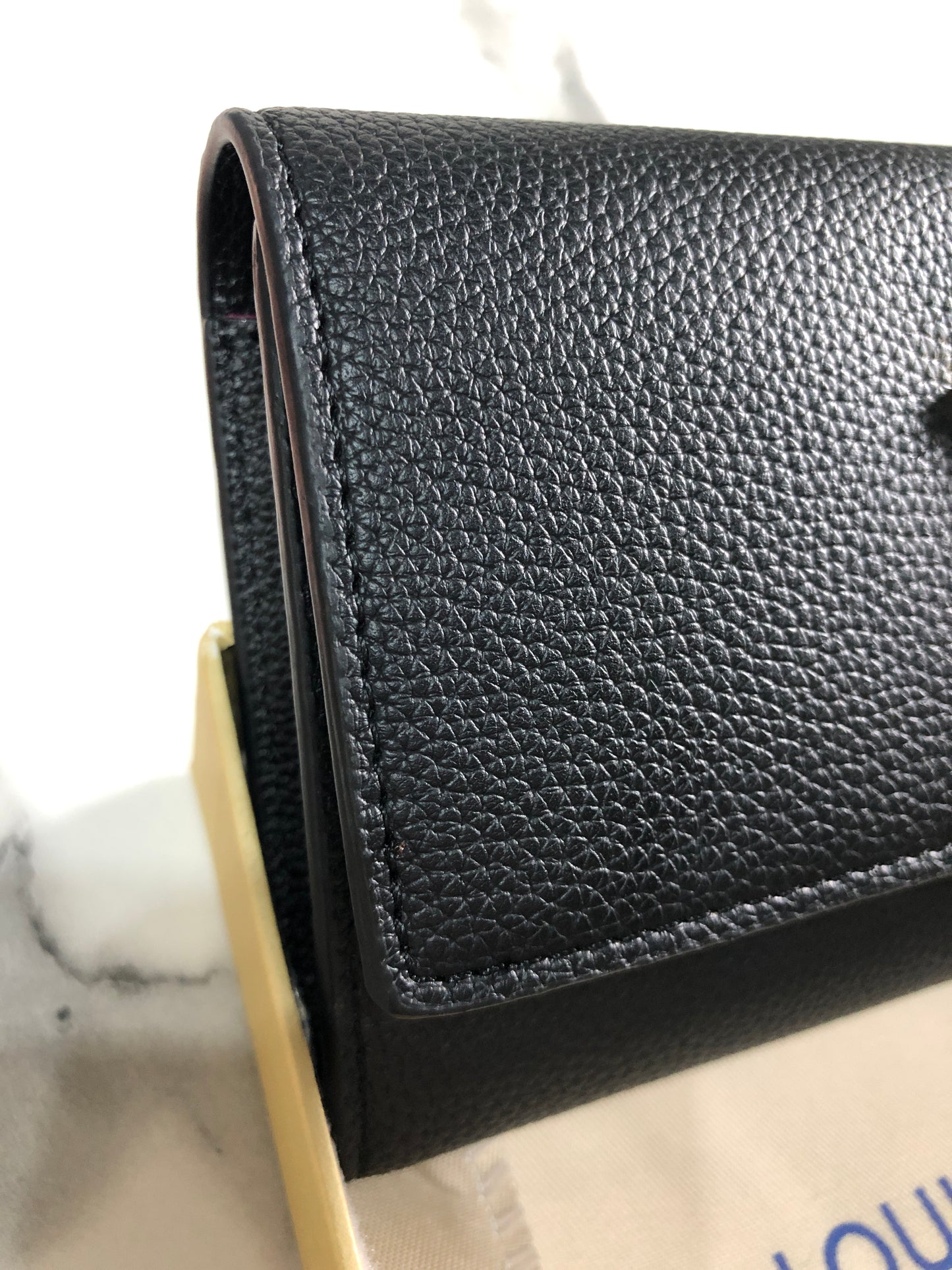 Louis Vuitton Capucines Wallet