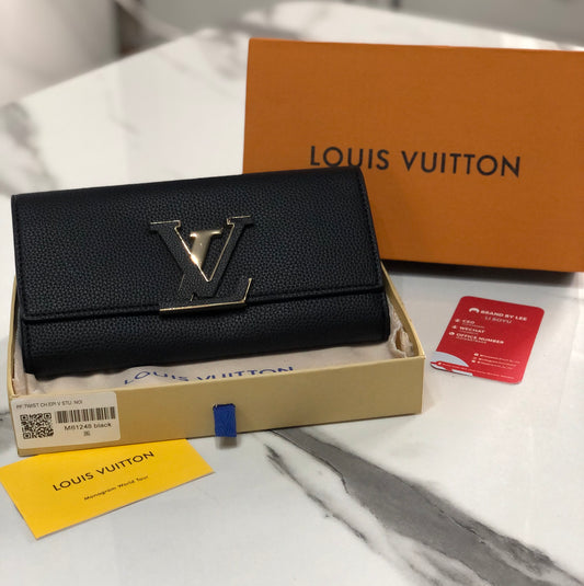 Louis Vuitton Capucines Wallet