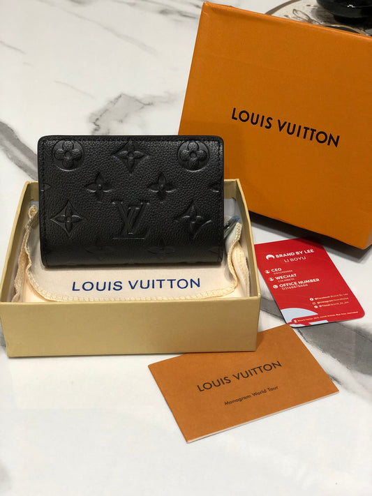 Louis Vuitton Cléa Wallet